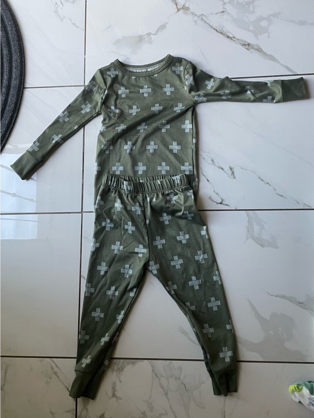 cloud island Olive Green Long-Sleeve Pajama Set with Light Gray Crosses
